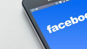 Read more about the article Get Thousands of Followers on Facebook